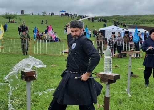 Сегодня, 12 июня, в станице Лысогорской пройдёт традиционный фестиваль казачьих воинских искусств «Г