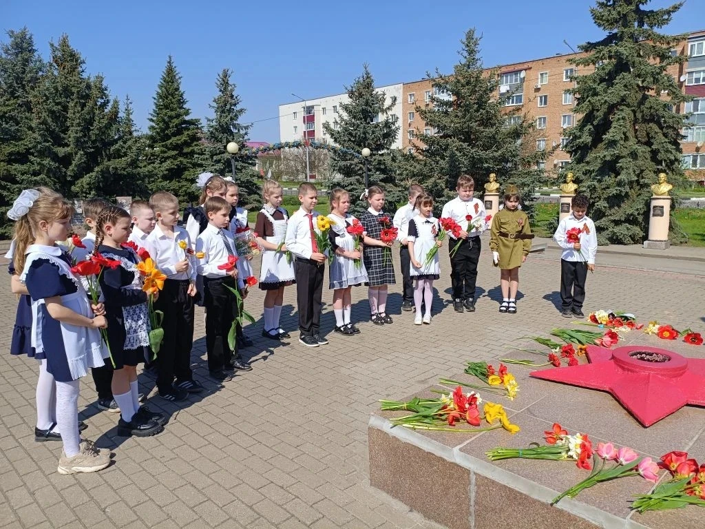 В честь 8⃣1⃣-й годовщины победы в Великой Отечественной войне для учащихся третьих  классов на Аллее