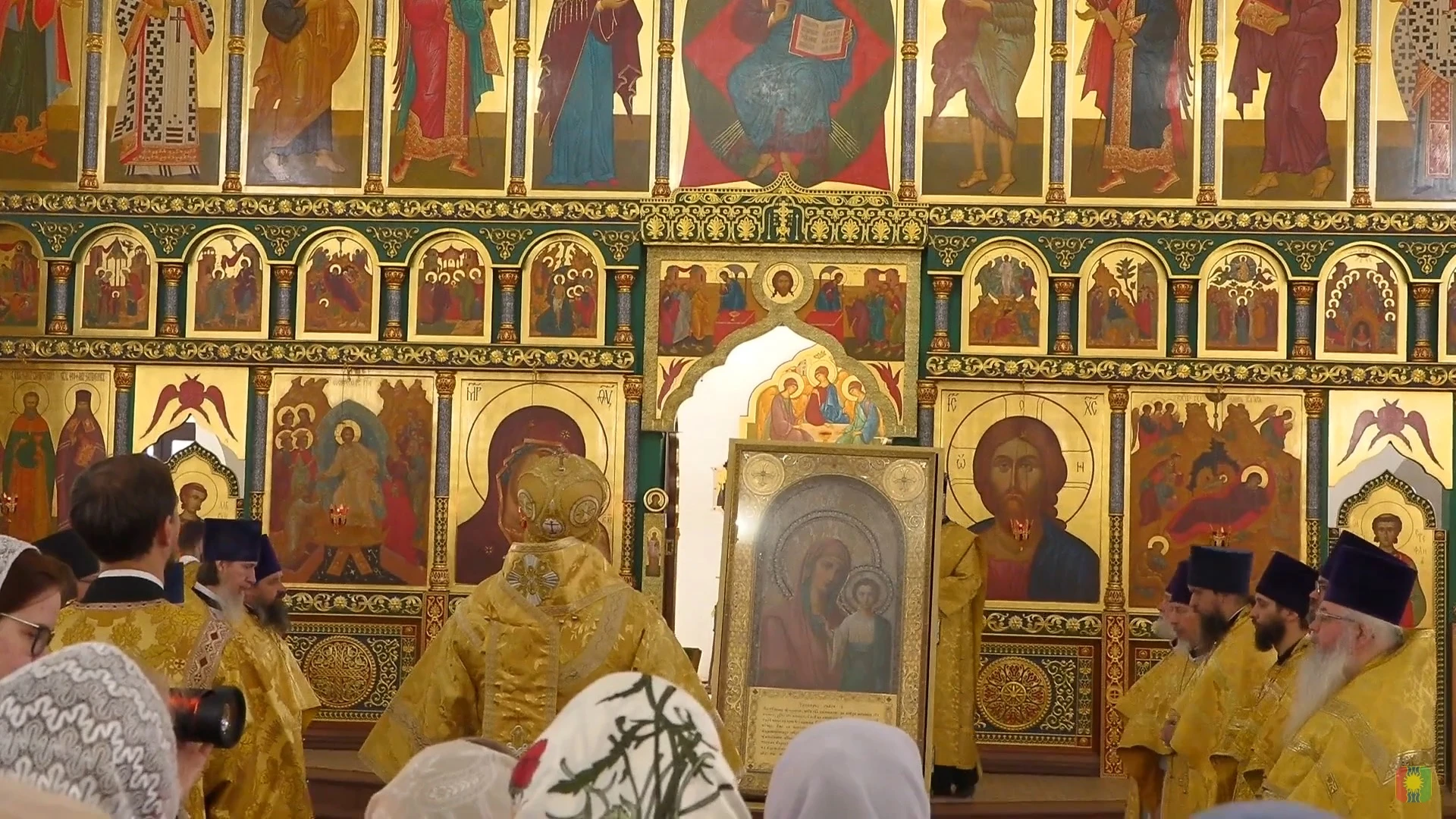 Святыня Сибири прибыла в Братск: в соборе Рождества Христова встретили чудотворную Коро...