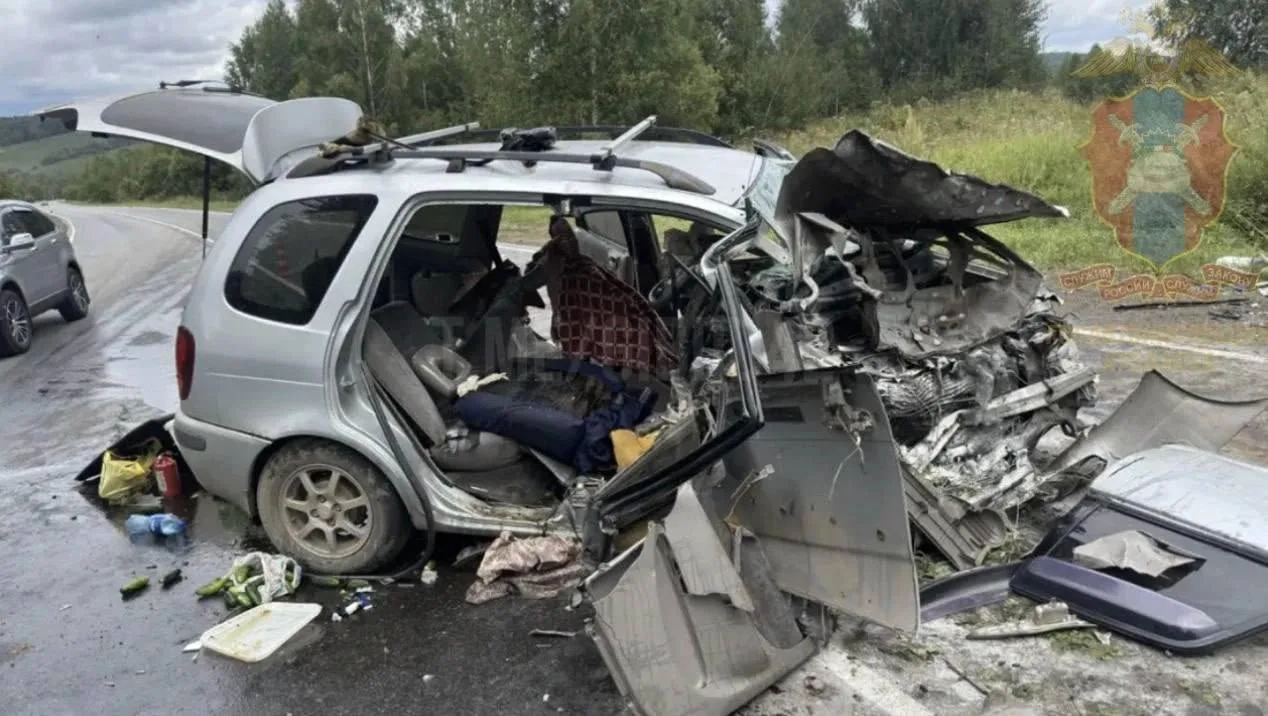 Машины всмятку, пострадали 5 человек: на трассе Бийск-Новокузнецк произошло жёсткое ДТП.

По предвар
