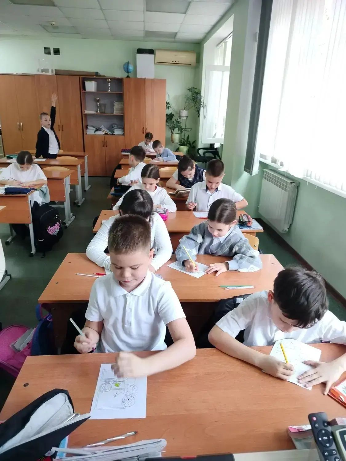 В МОБУ Гимназии №9 имени Н. Островского (1 корпус) в начальной школе в рамках Недели правовых знаний