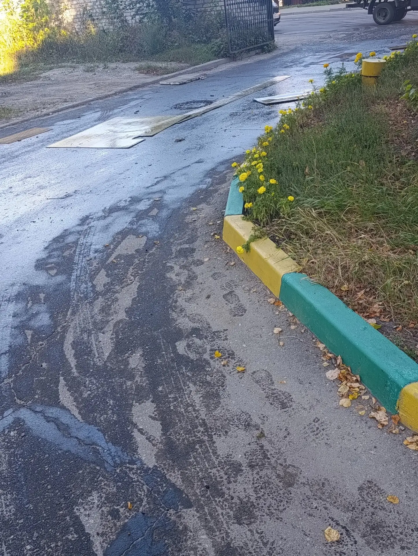 Циолковского, 10 "Эко Пронск" изуродовал наш двор, создав экологическую катастрофу. При...