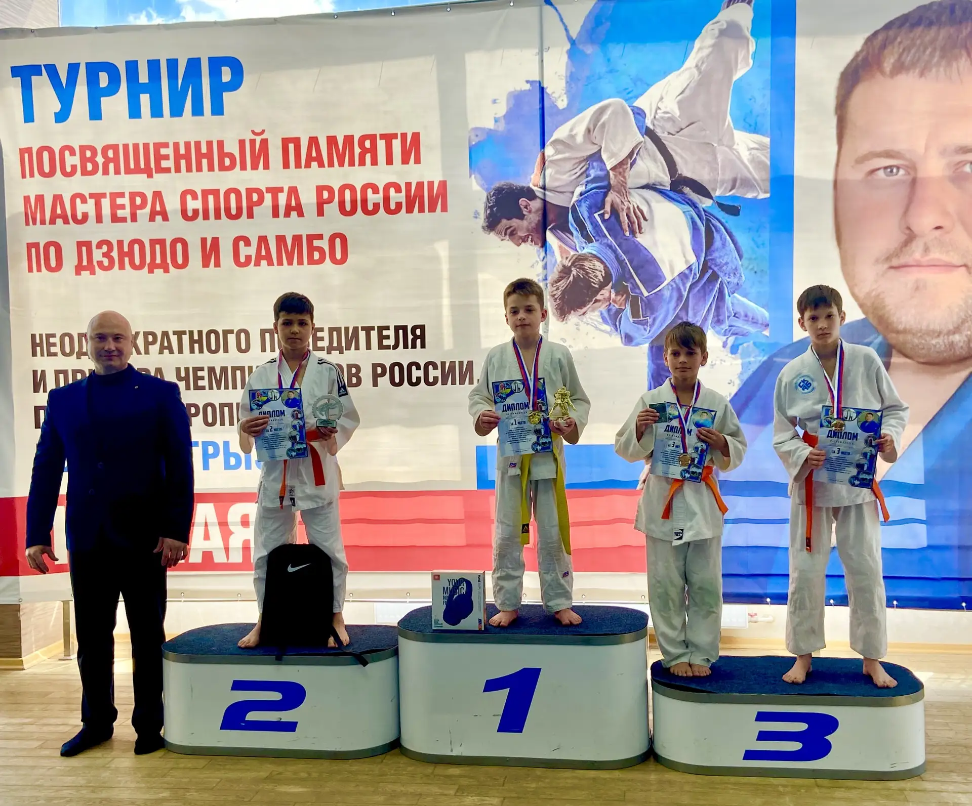 Триумф наших борцов в Зиргане и в Салавате!🥈🔥8 мая, в преддверии великого праздника Победы, ковер в 