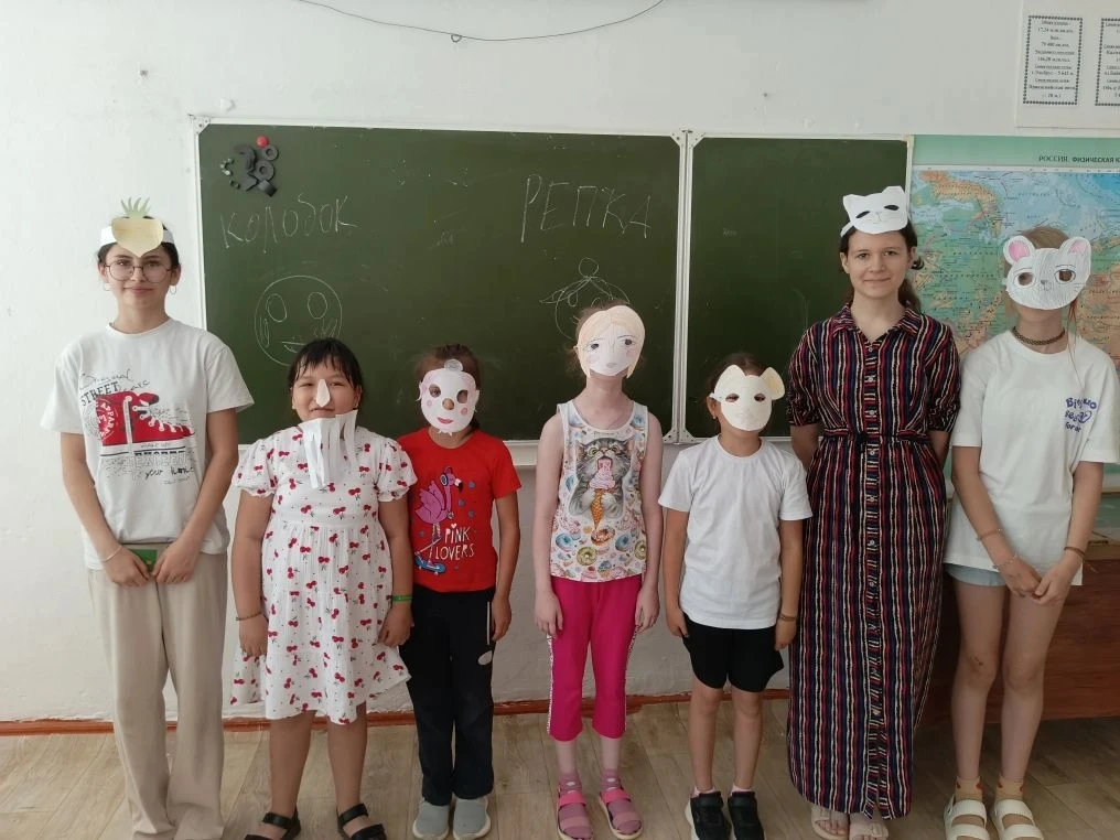 10.06. Утро в ЛДП "Солнышко" началось с традиционной зарядки на свежем воздухе. После завтрака в лаг