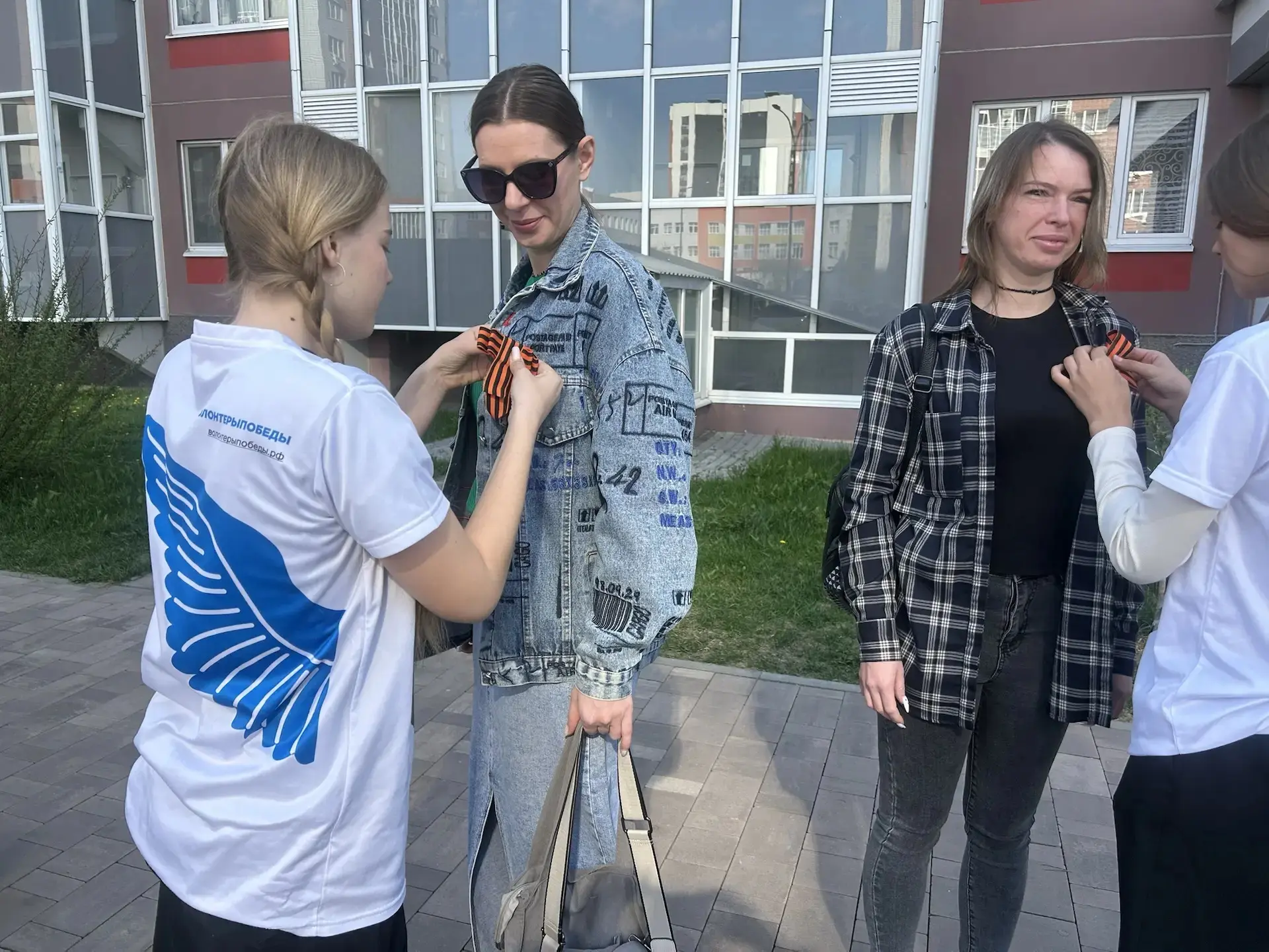 🎇Наша школа и волонтёрский отряд «Карта Добра» присоединились к Всероссийской акции «Георгиевская ле
