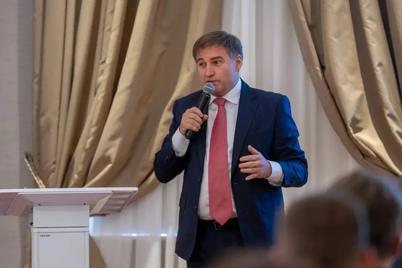 Наш день начался с важного разговора.