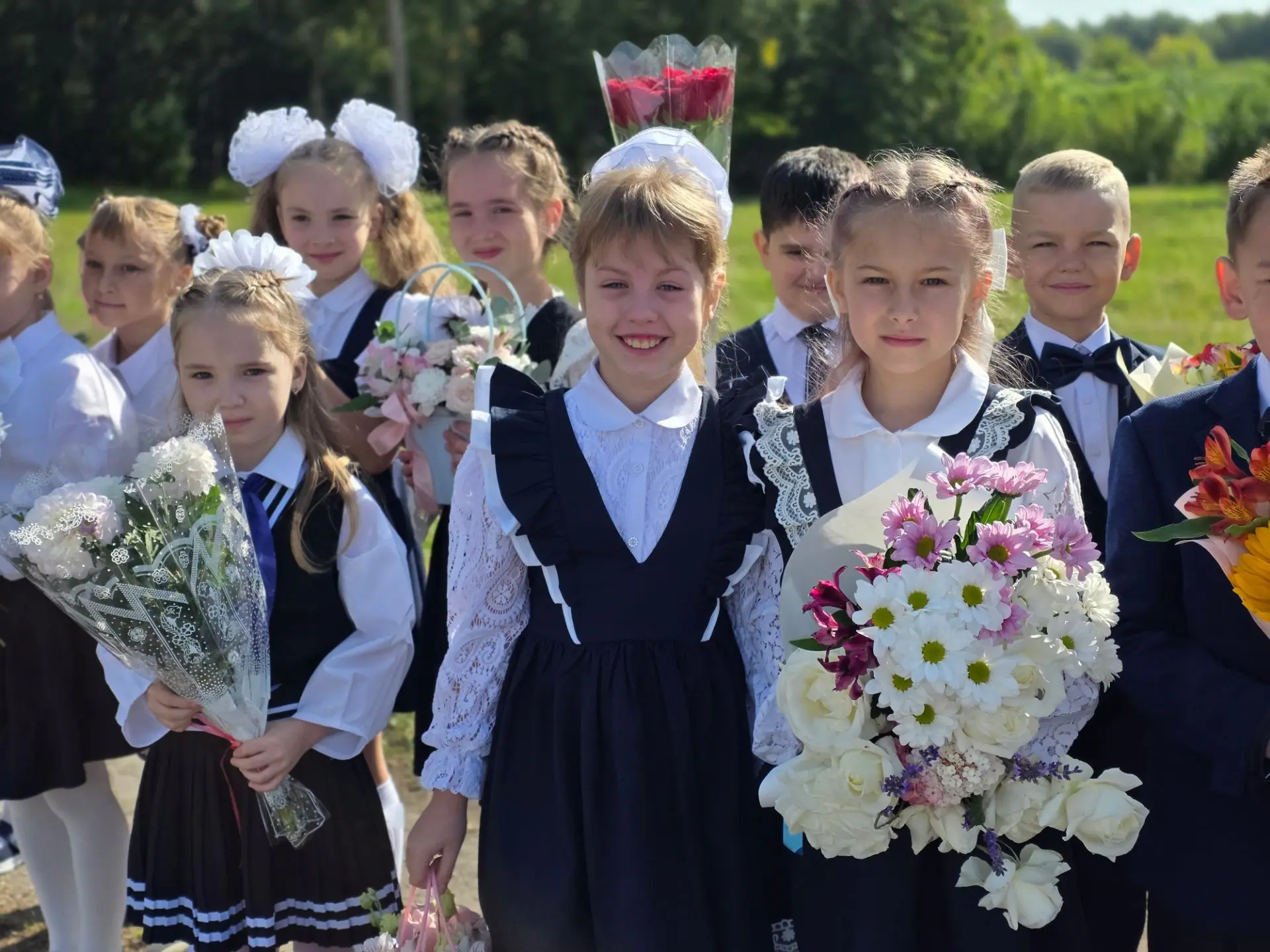 🎒 В Центре образования №3 прозвенел первый звонок! ✨