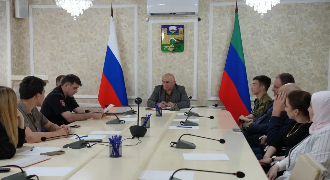 В Хасавюрте состоялось заседание рабочей группы по вопросам привлечения граждан на контрактную служб