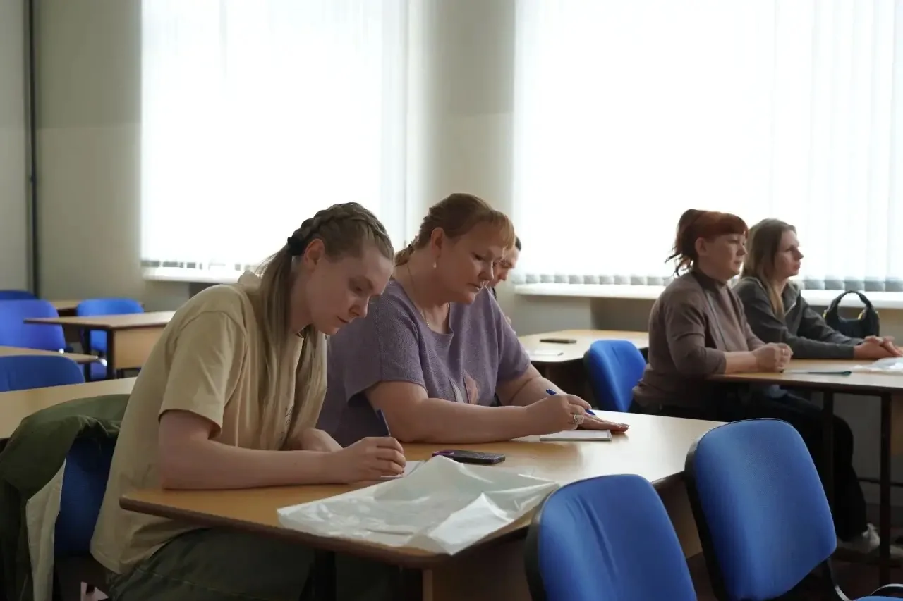 🌸 Весна, апрель и, конечно же, абитуриенты!  Сегодня в Московской международной академии было по-нас