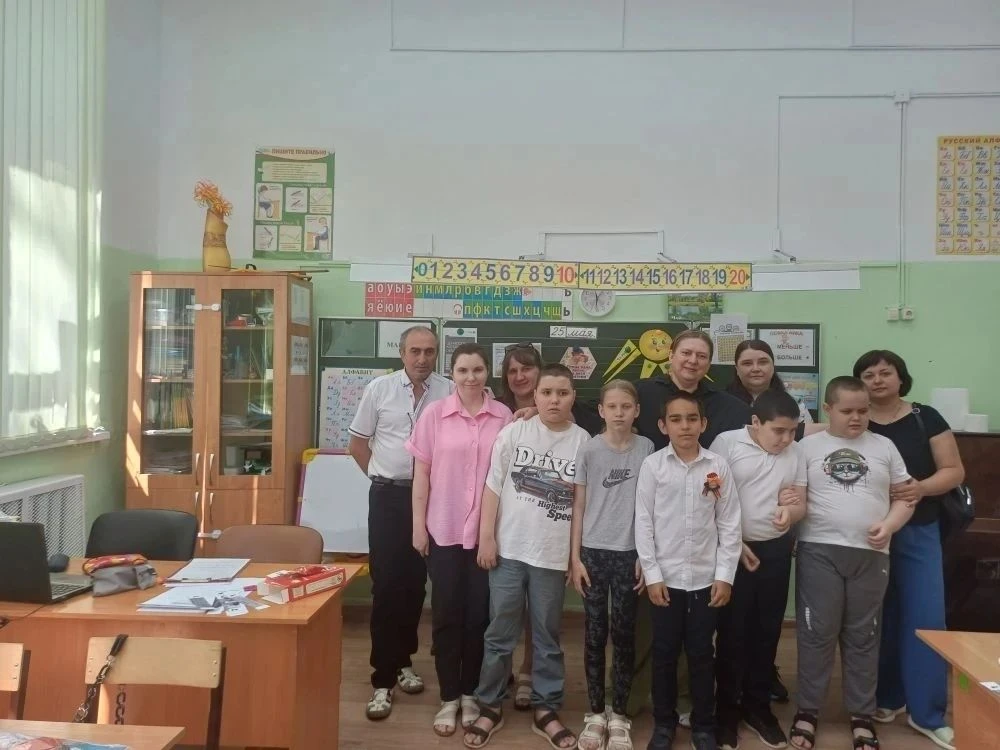 🏡 Накануне летних каникул родительское собрание во 2 "А" классе превратилось в настоящий праздник с