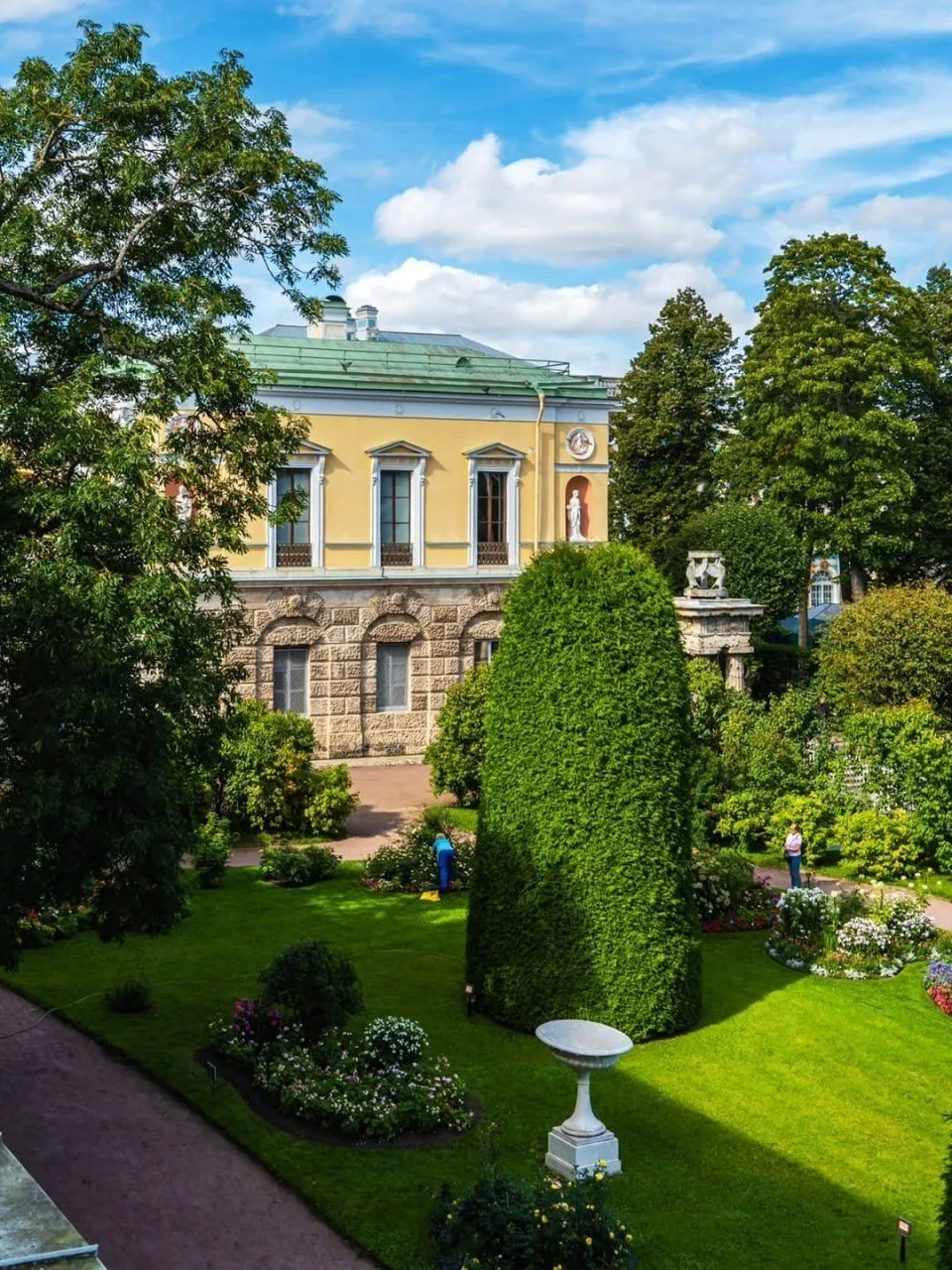 🌳 Екатерининский парк
#Пушкин

📌 В парке насчитывается свыше 100 видов деревьев и кустарников, вкл