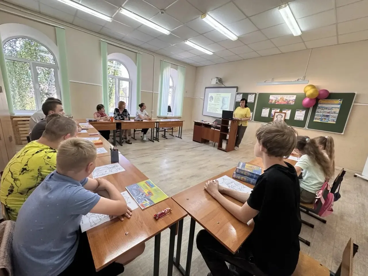 🌟 Волшебство пушкинских сказок в лагере «Неунывайка»! 🌟

5 июня в нашем лагере дневного пребывания