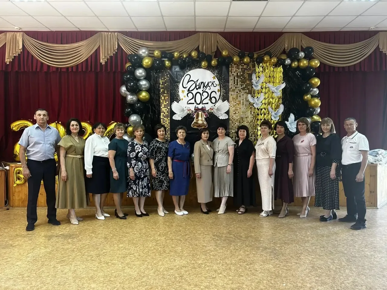 Хормэтле коллегалар.Бэйрэм белэн Сезне.Унышлы эшлэр котеп соенеп яшэргэ язсын