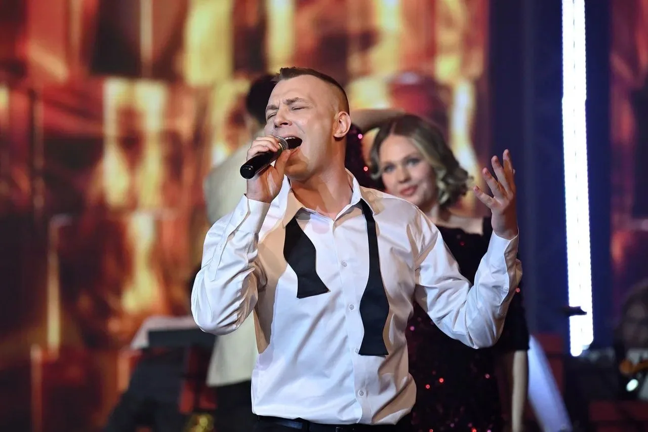 🎼Вокальный проект «Город поёт. Битва сезонов» собрал аншлаг во Дворце культуры.  На сцене Дворца кул