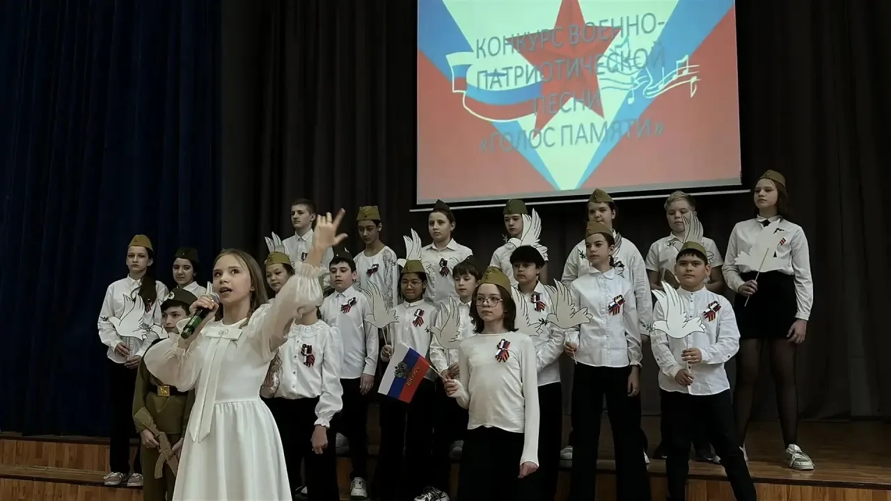 📸✨ Делимся яркими моментами конкурса военно-патриотической песни «Голос памяти»  Эти фотографии пере