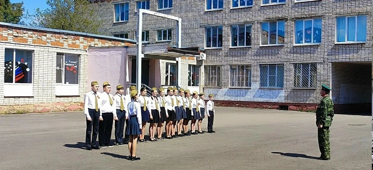 🔥 Смотр строя и песни — 2026!️  ⚡ 5 мая школьный двор на один день стал местом силы. Юные защитники 