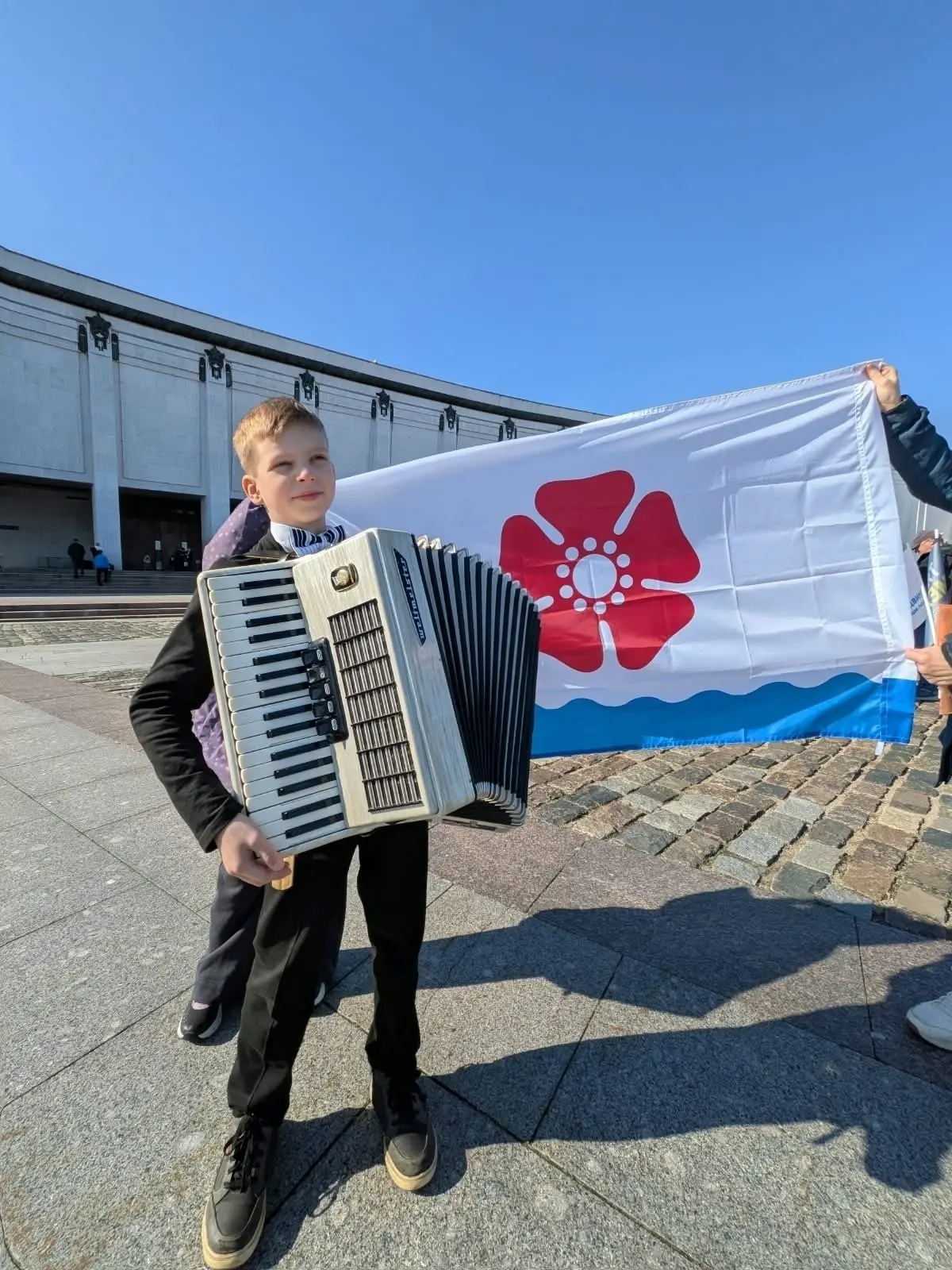 Юный аккордеонист Северодвинска принял участие в акции «Музыка Победы» 🎶🏆