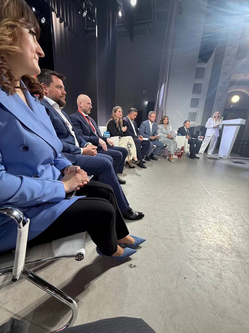Приехал на форму «Город развития». Буду говорить, не поверите, про ИИ. Вернее, про то, как новые тех