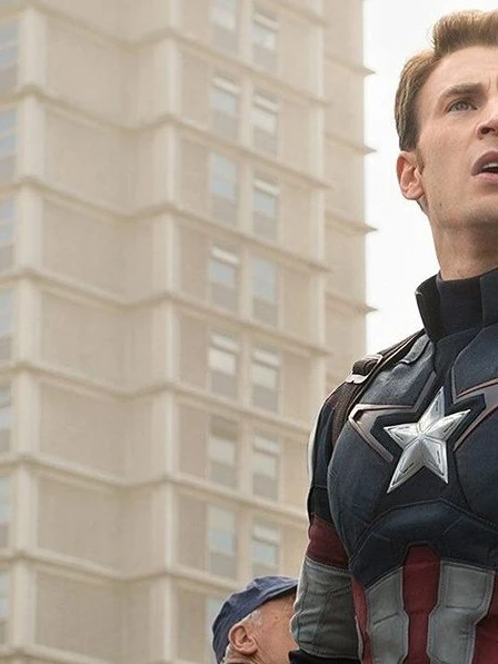🔥 ОФИЦИАЛЬНО: Крис Эванс возвращается к роли Капитана Америка!Фанаты Marvel, выдыхаем!