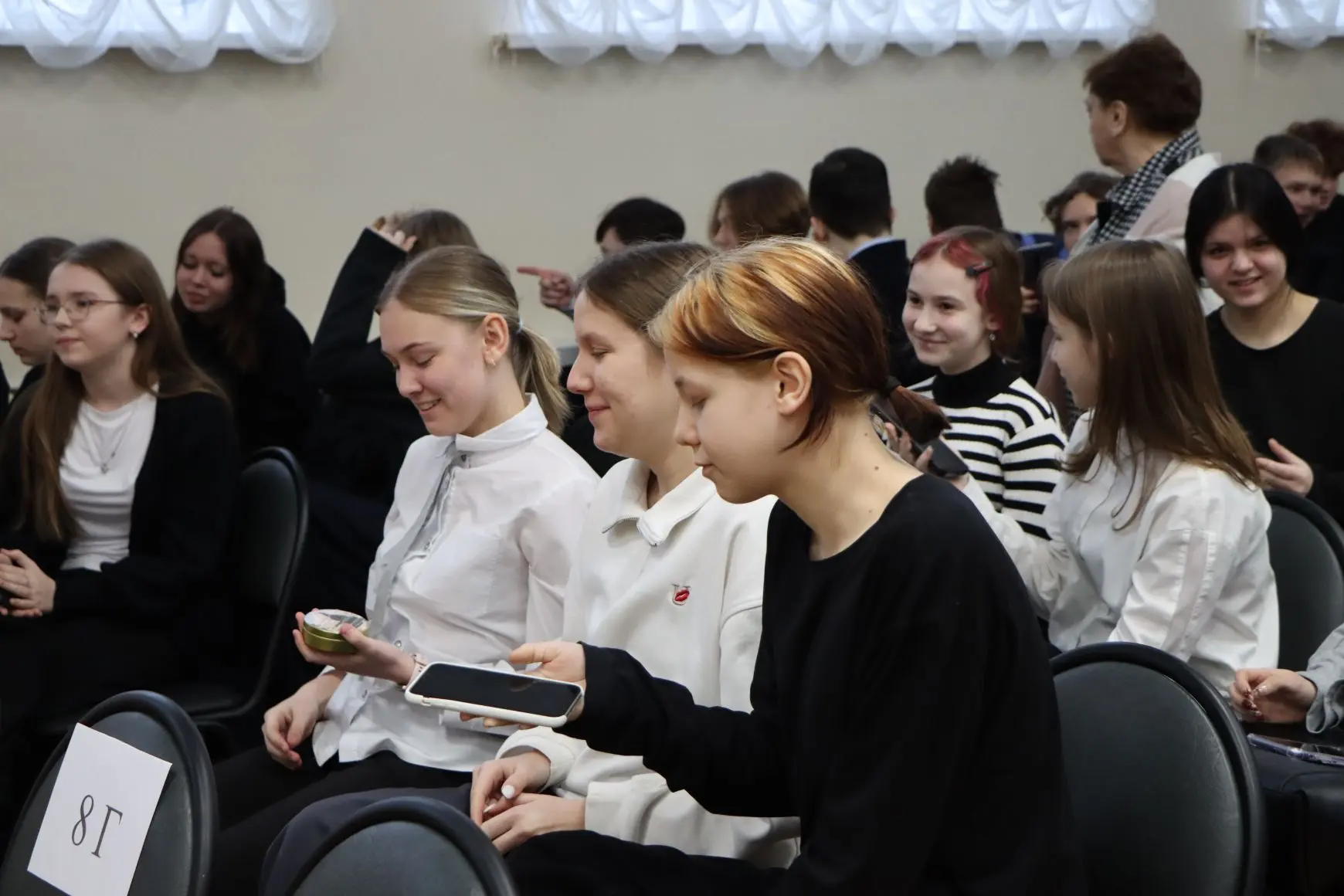 🇷🇺 С какими субъектами Российской Федерации граничит Новгородская область?  🇷🇺 Какие города России и
