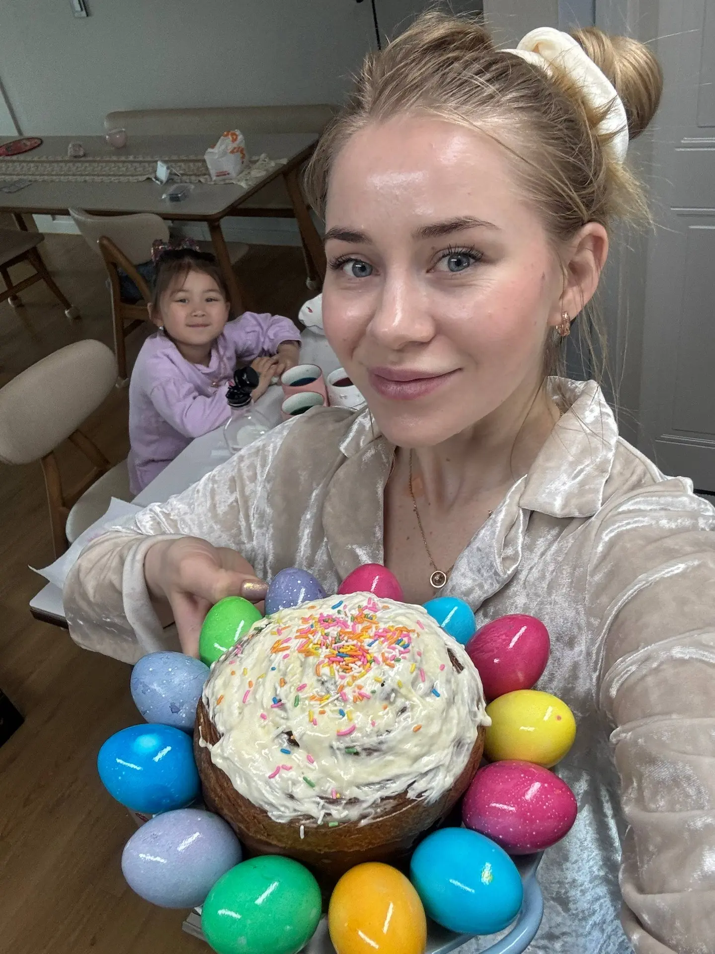 Ну что , мы готовы ))) 🪺 Собина сама сегодня вспомнила , и говорит мама а где краски 😅 вот мы быстре