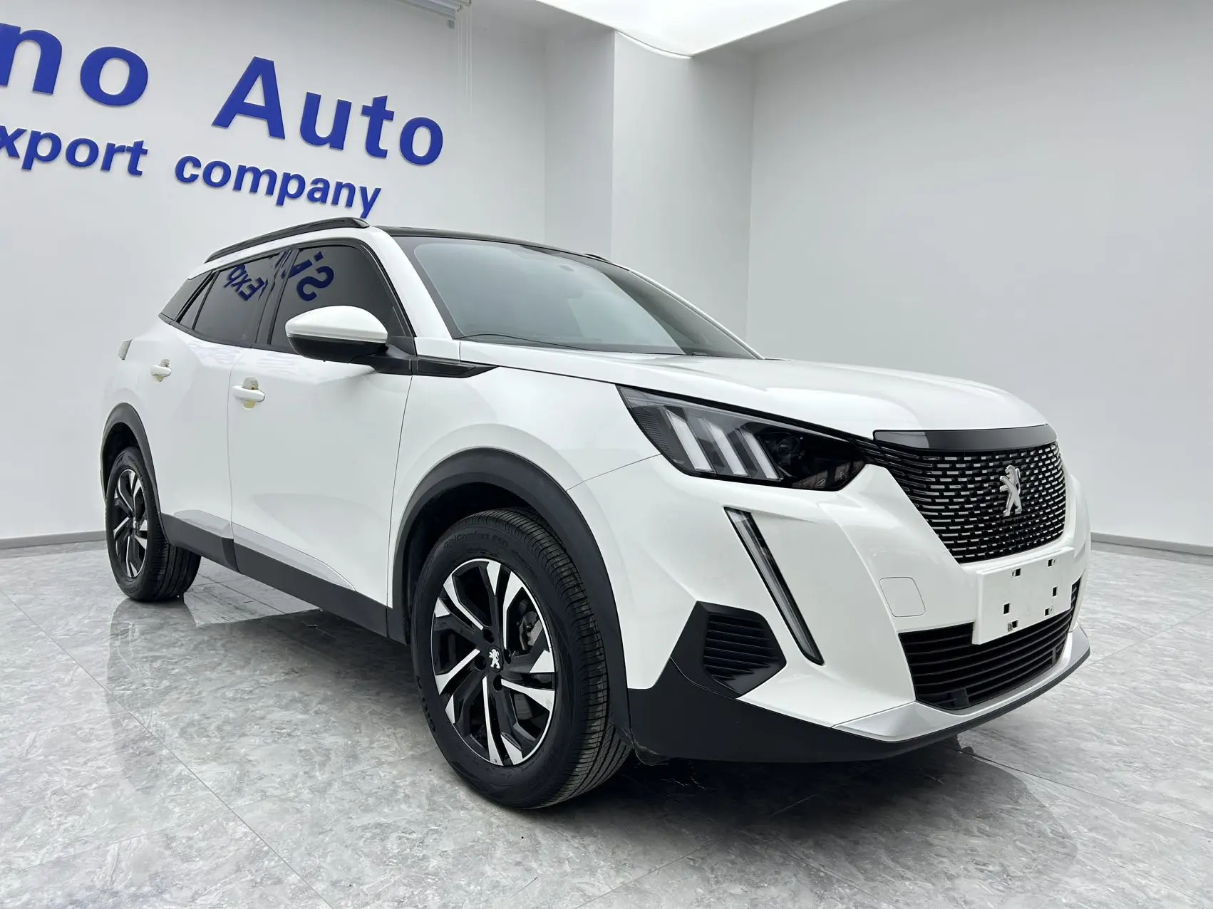 Авто в наличии в Китае 🇨🇳
Peugeot 2008
❗️Доступен к покупке 

Характеристики авто: 
🚘Год выпуска: