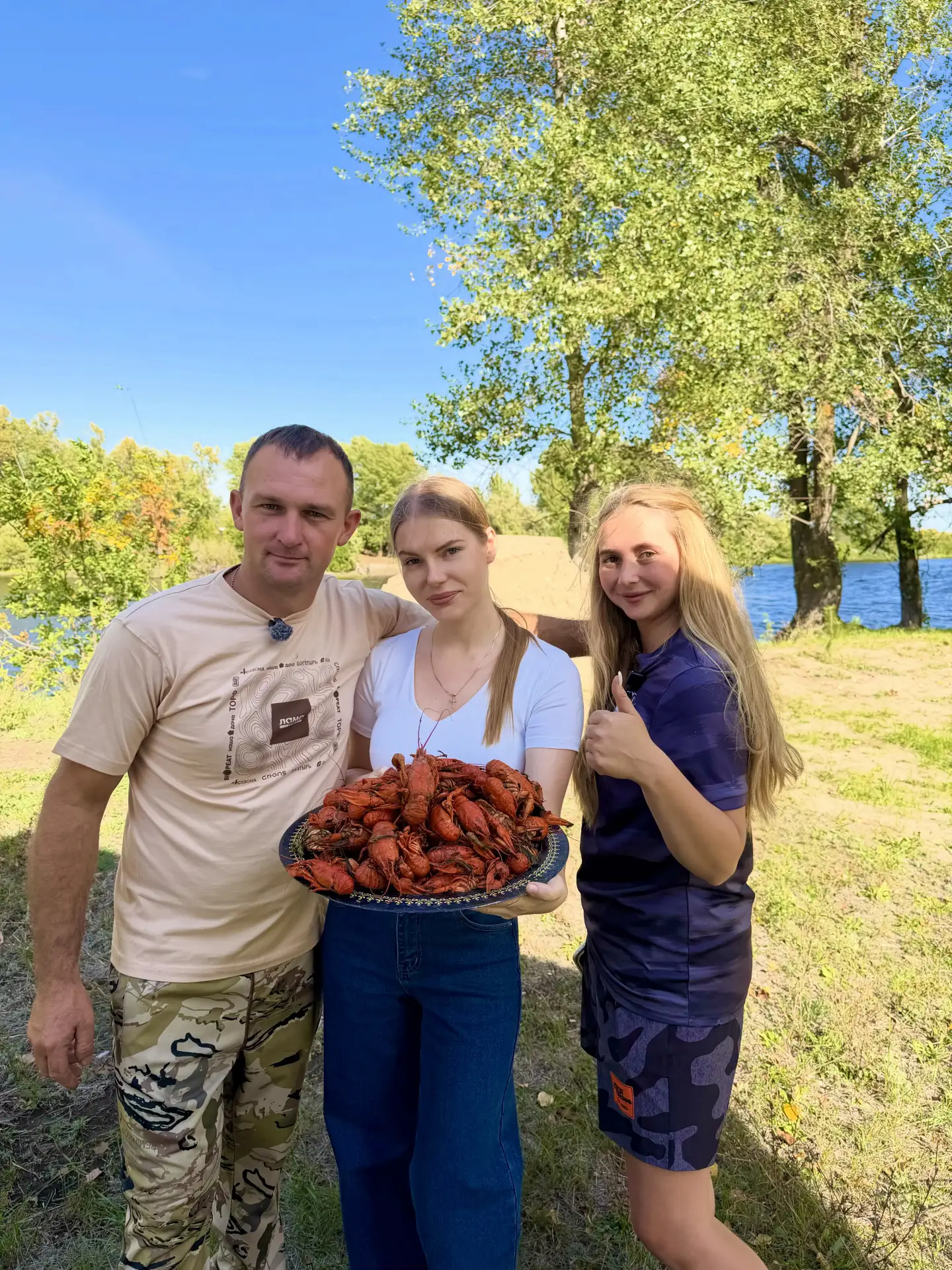 Вчера весь день провели в гостях у Николая и его семьи. Приехали рано утром, а уехали у...