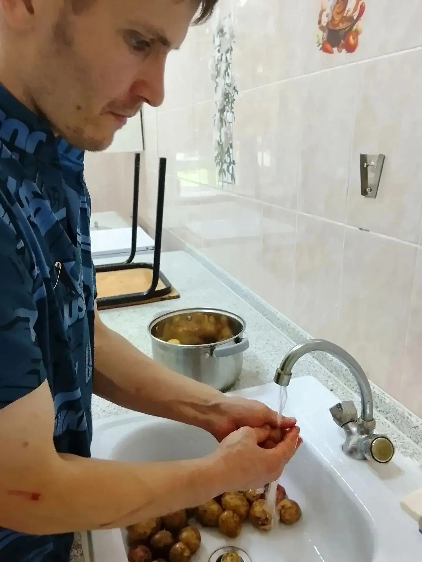 А на нашем кулинарном кружке снова вкусно и дружно! 🥔🍳🥒