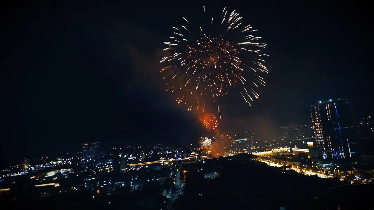 Челябинск потратит 5,5 млн рублей на салют к 290-летию города.