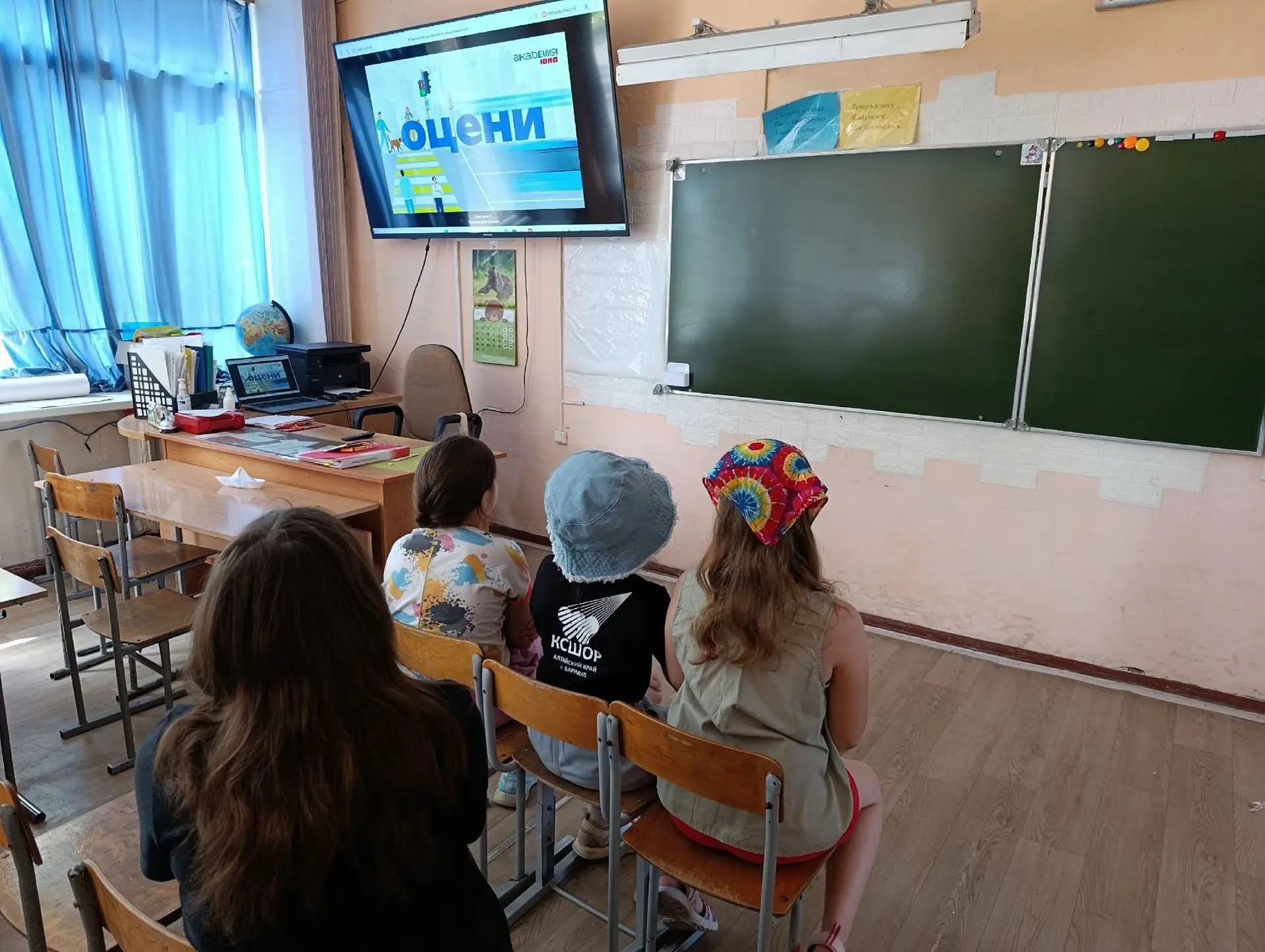 Сегодняшний день для наших профильных отрядов был посвящён комплексной безопасности. Мы не только по