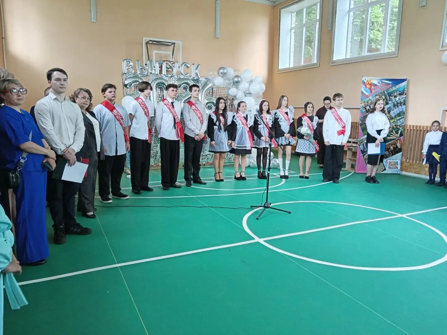 🔔 26 мая 2026 года в нашей родной МБОУ СШ с. Решетово-Дуброво прозвенел Последний звонок 🔔

✨ Этот