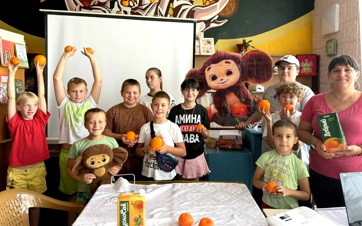 День рождения Чебурашки в Полтавченской сельской библиотеке .
