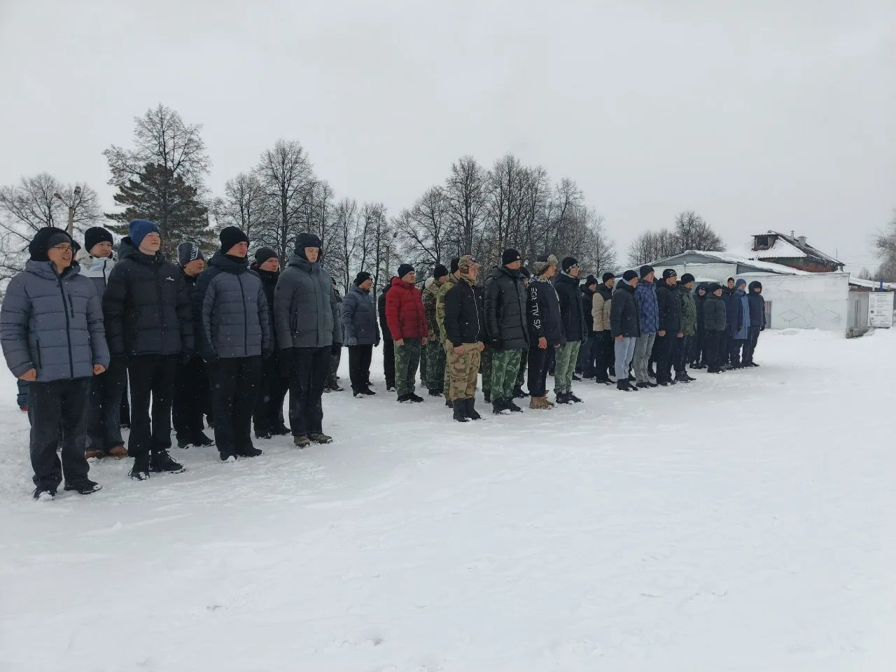 Смотр строя и песни:  сила в единстве! 💪  Наши взводы показали на учебных  сборах, на что действител