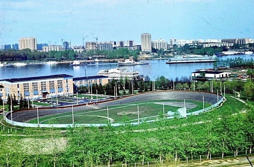 ДСО "Трудовые резервы" на улице Досфлота, 1974 - 1975 гг.