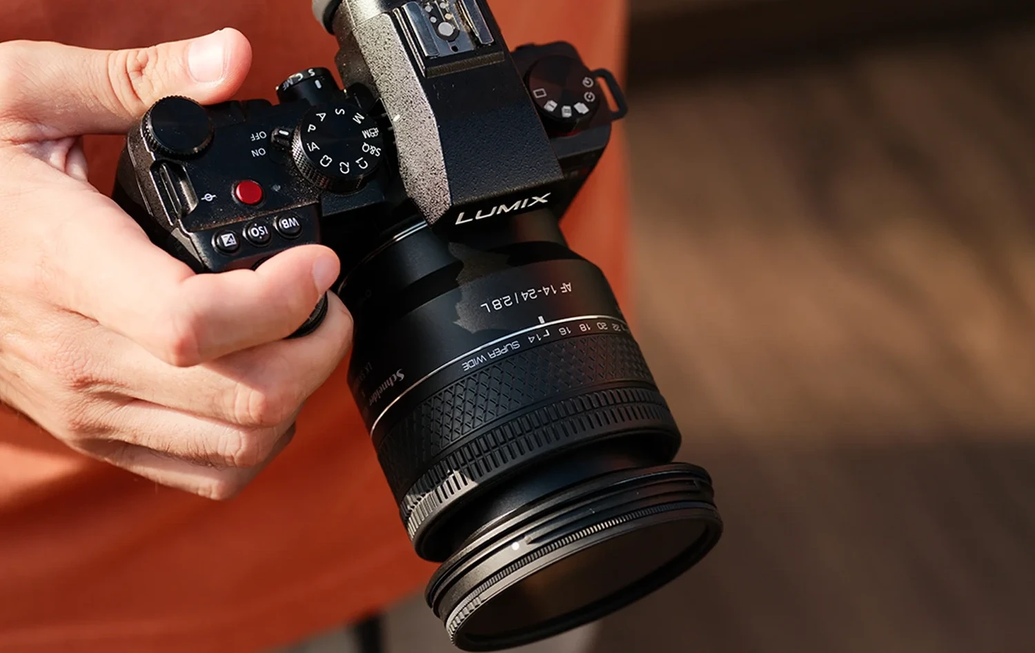 Хитовый Samyang AF 14-24mm F/2.8 вышел для L-mount

Samyang вместе с Schneider-Kreuznach выпускает ш