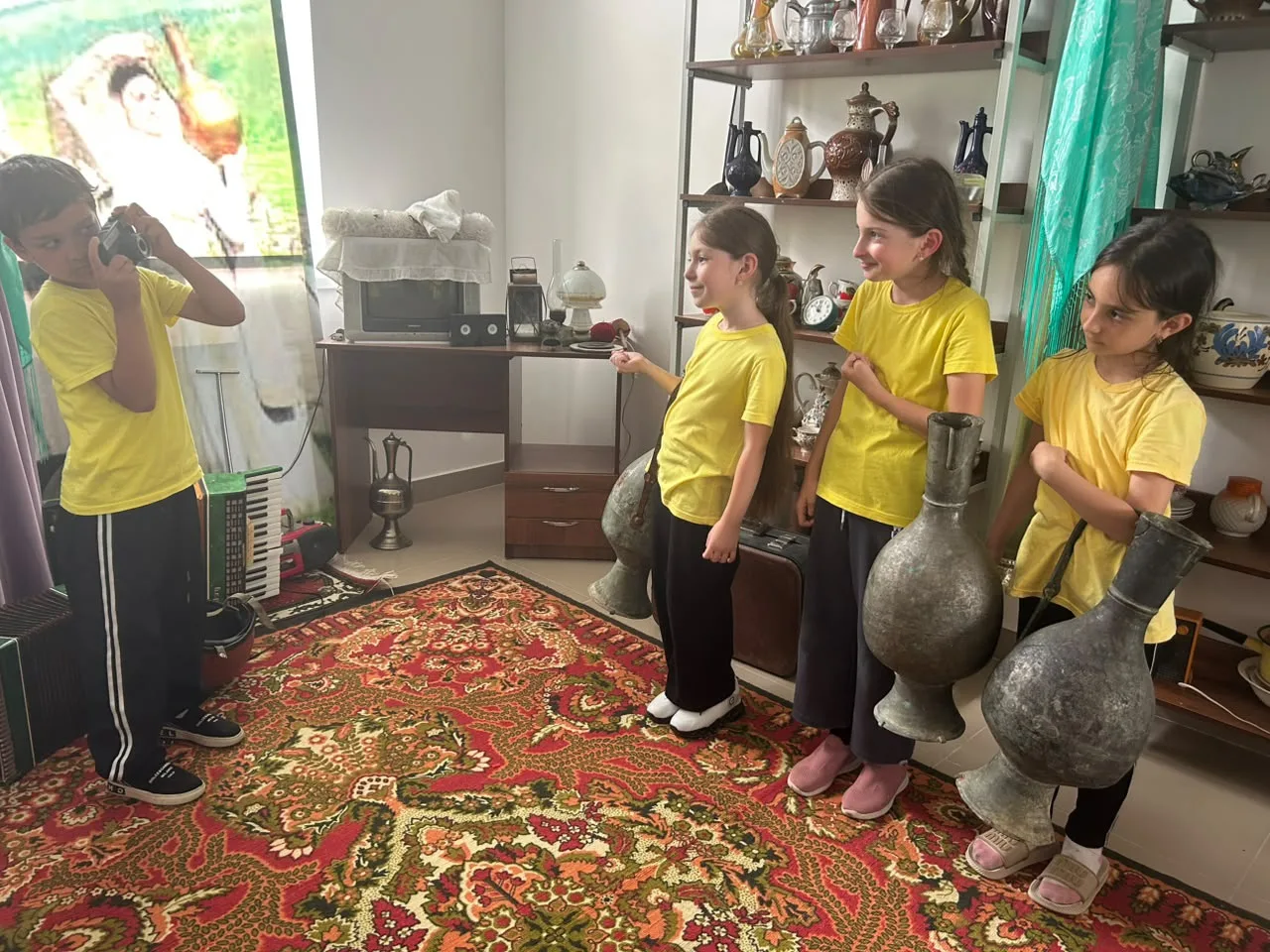 🌈В нашем летнем лагере «Лунтик» отряд «Солнышко» отправился в увлекательную экскурсию в школьный му
