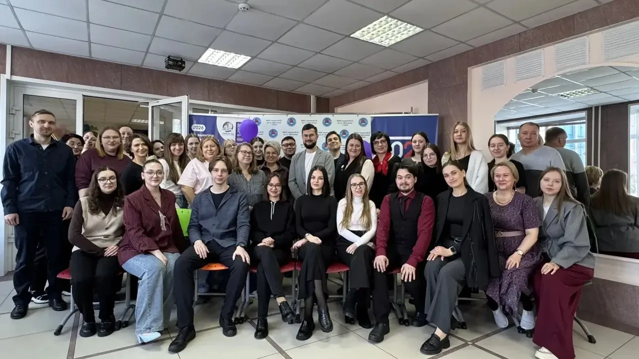 Понедельник выдался продуктивным! 💪   Команда молодых педагогов нашей школы посетила интенсив по ней