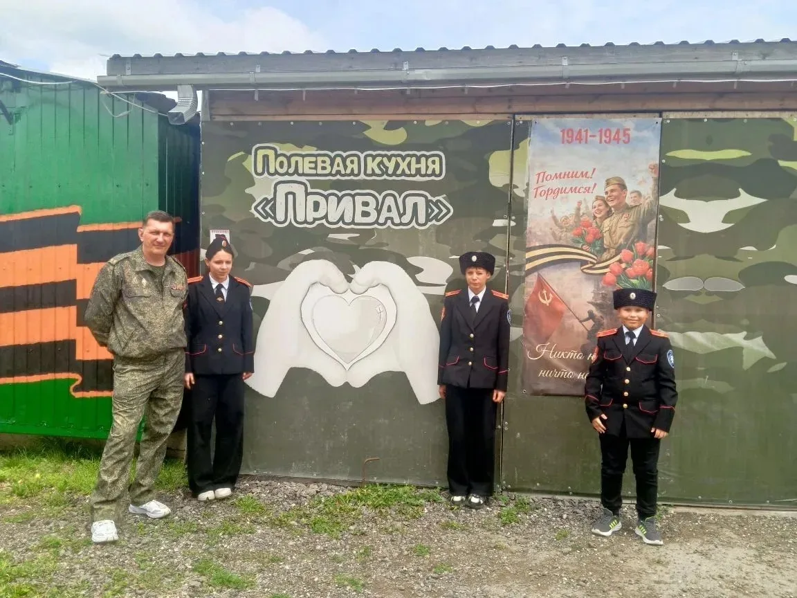 💪 В городской школе № 14 уже несколько лет собирают гуманитарную помощь для участников специальной в