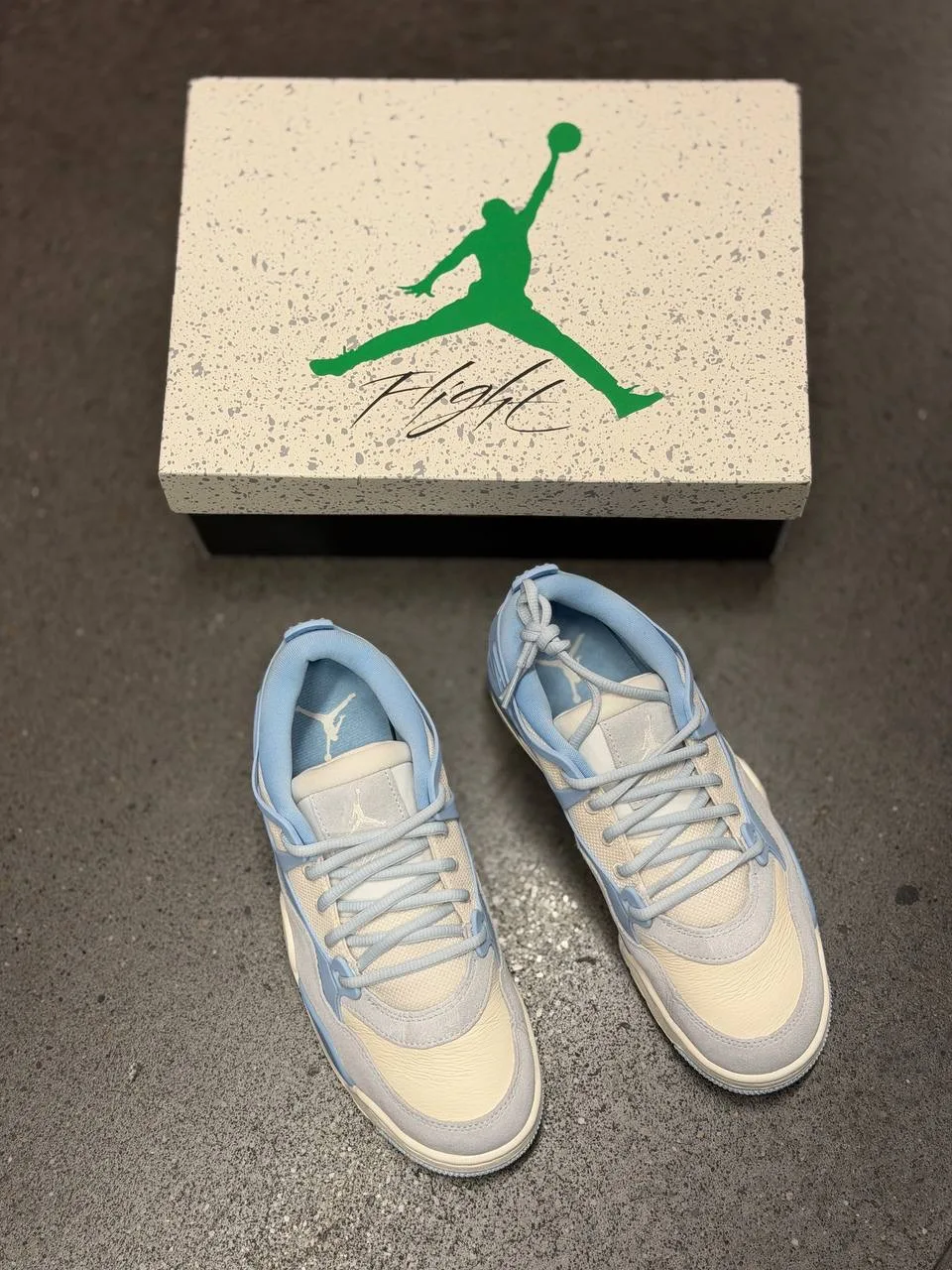 Nike

🏷️10800

Контакт менеджера➡️📱 
По вопросам и заказам
Виктория
________________________

[кон