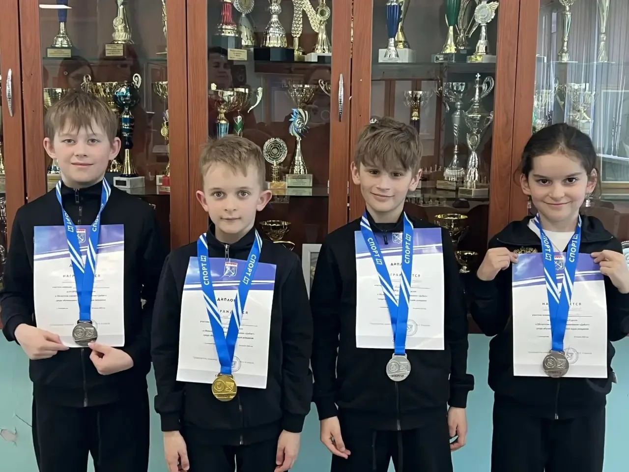 🏆 Наши шахматисты — в призах! Гордимся юными талантами!  Сегодня в Сосновом Бору прошёл областной эт