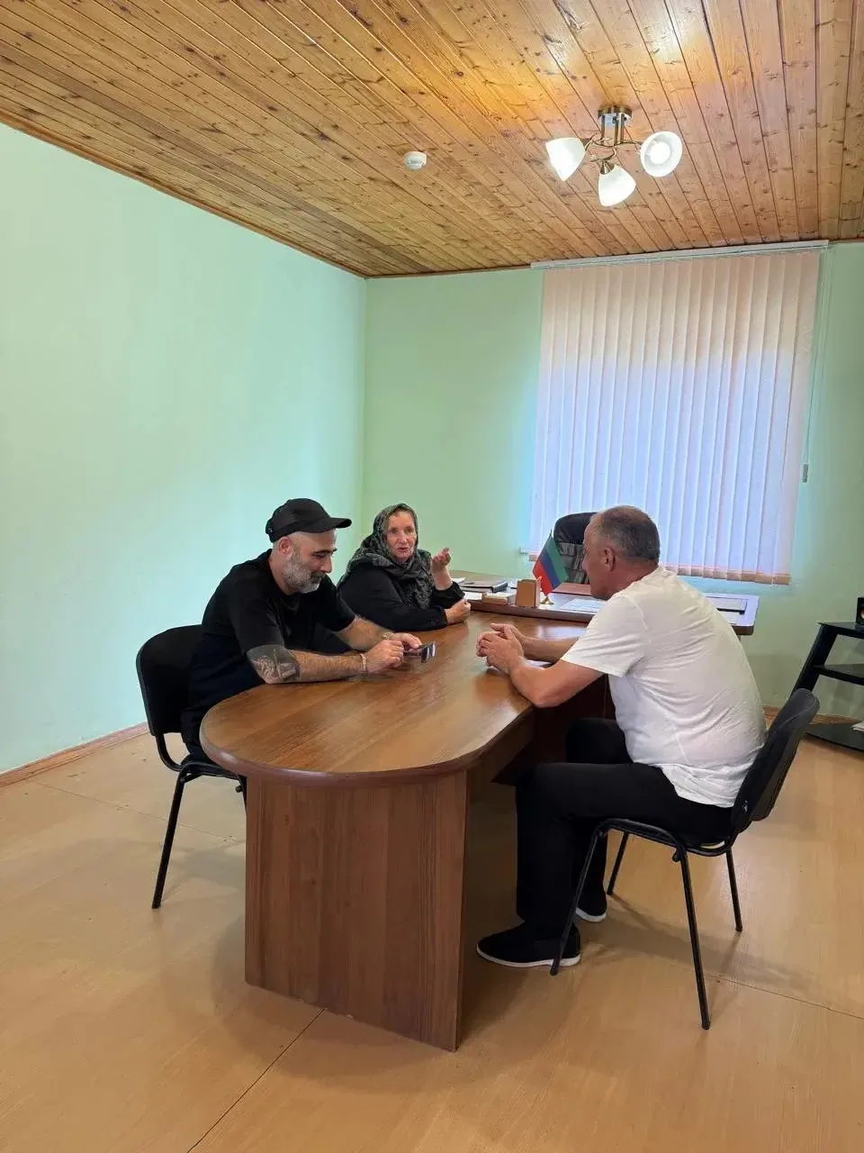 🇷🇺 Герои среди нас: в администрации состоялась встреча с участником СВО