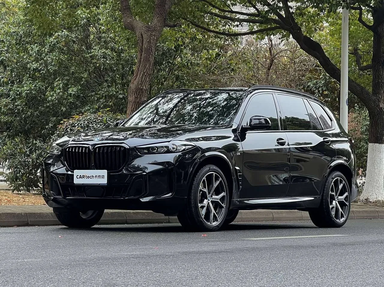 🚘BMW X5 xDrive 30Li