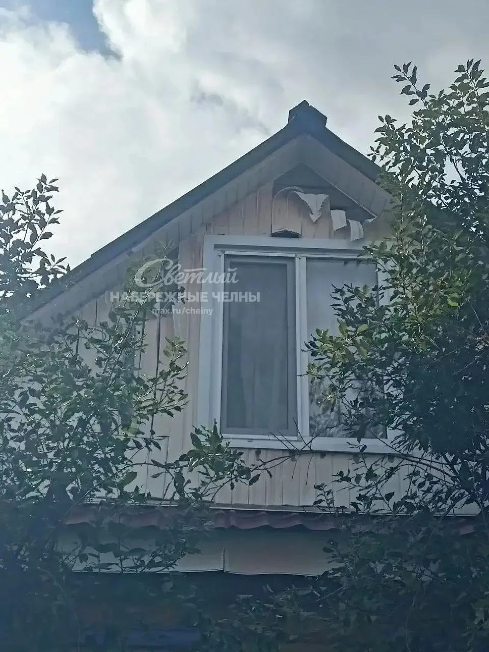 😱 Под Челнами пожар повредил три дачных дома