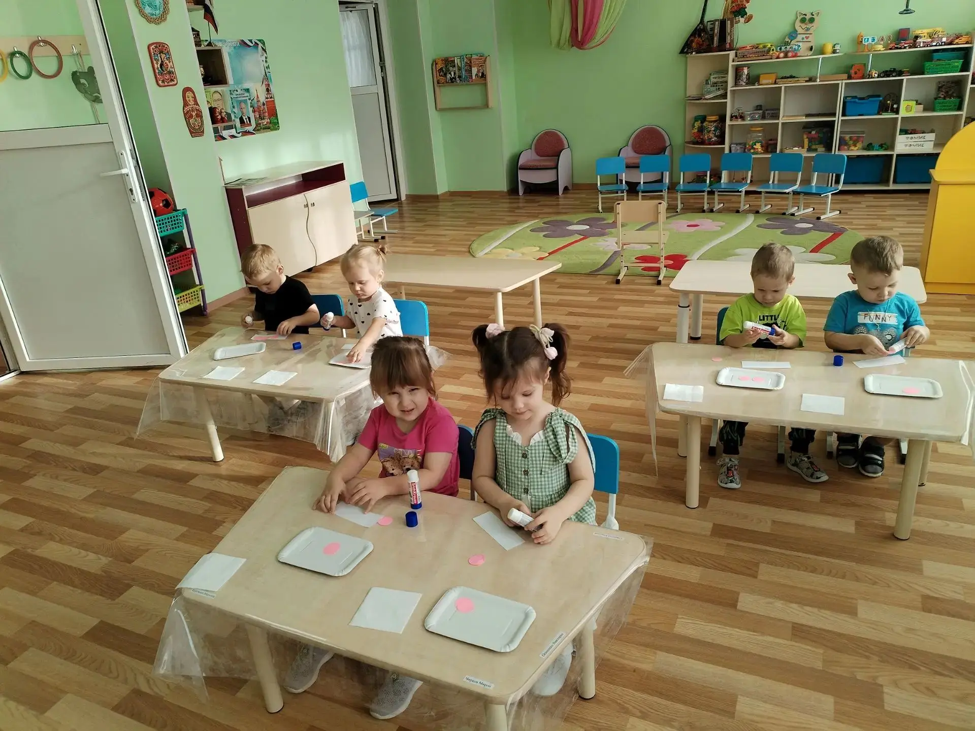 Прямо по дорожке - прыг да скок!