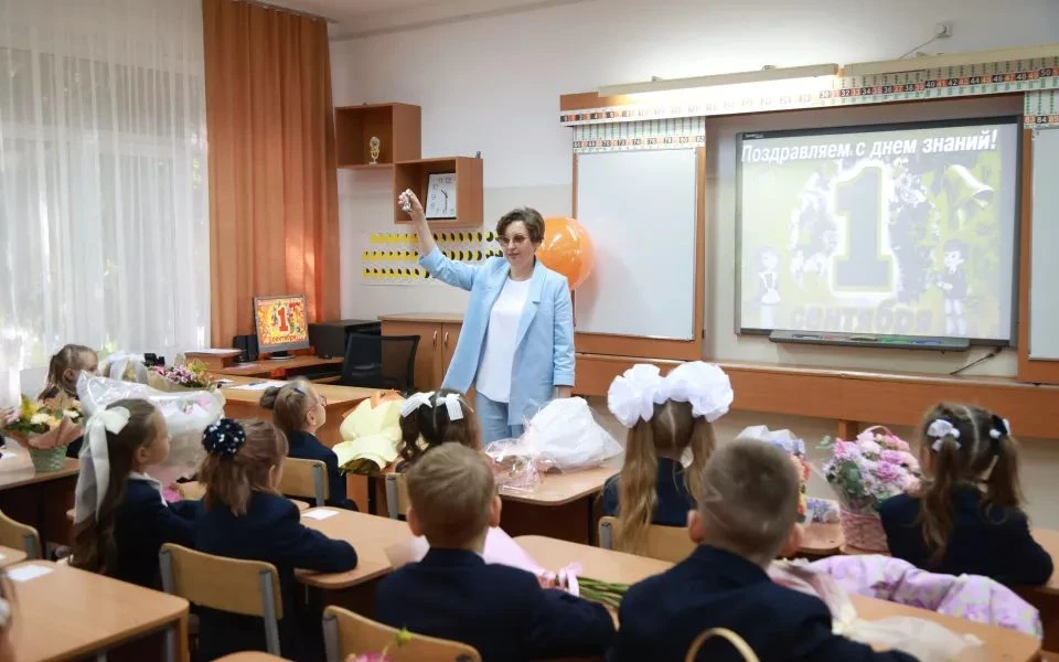 Голосование за любимого учителя: 33 педагога Алтайского края в онлайн-конкурсе