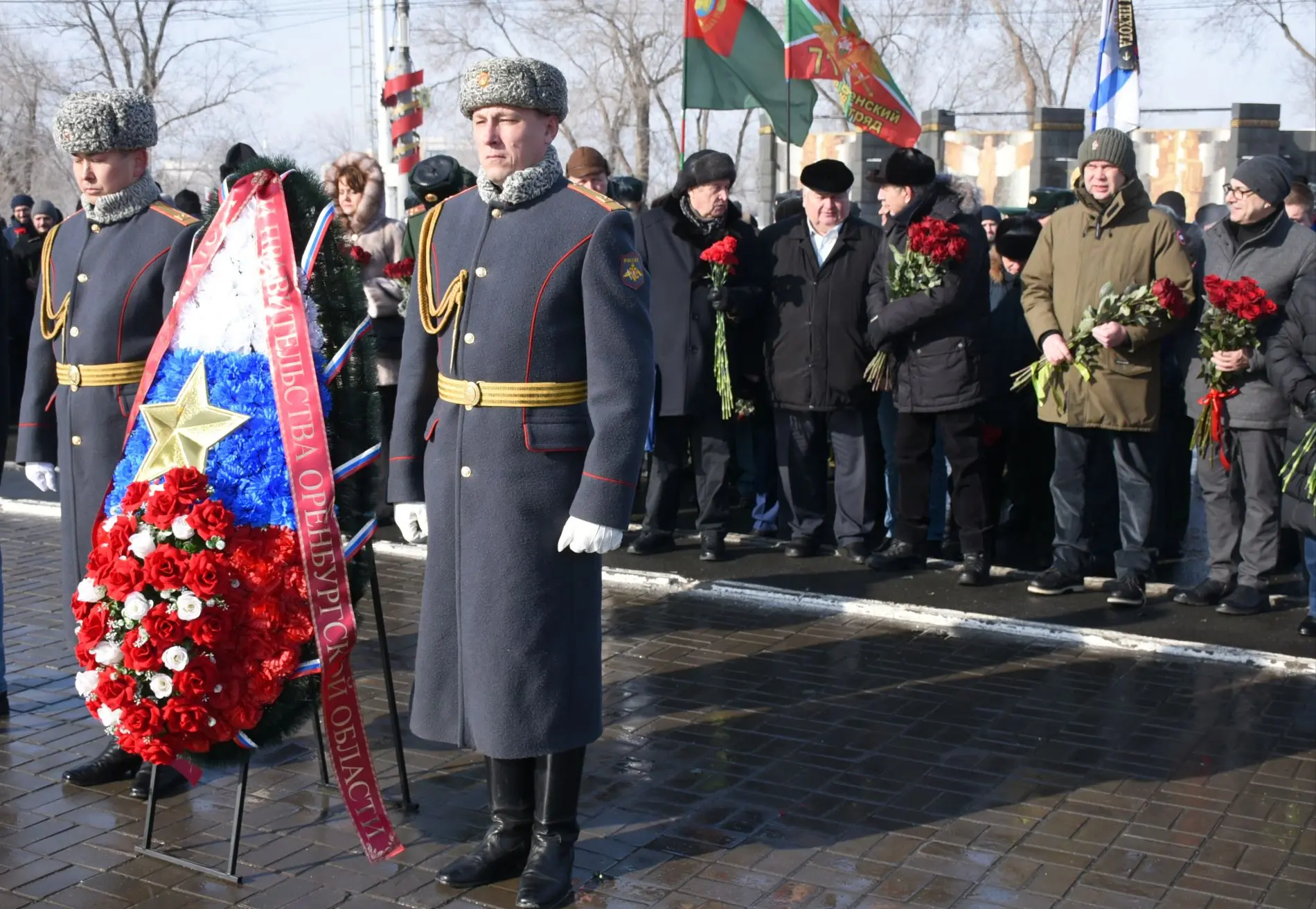 С Днём защитника Отечества!   Сегодня праздник славы, мужества и стойкости. 23 февраля объединяет вс