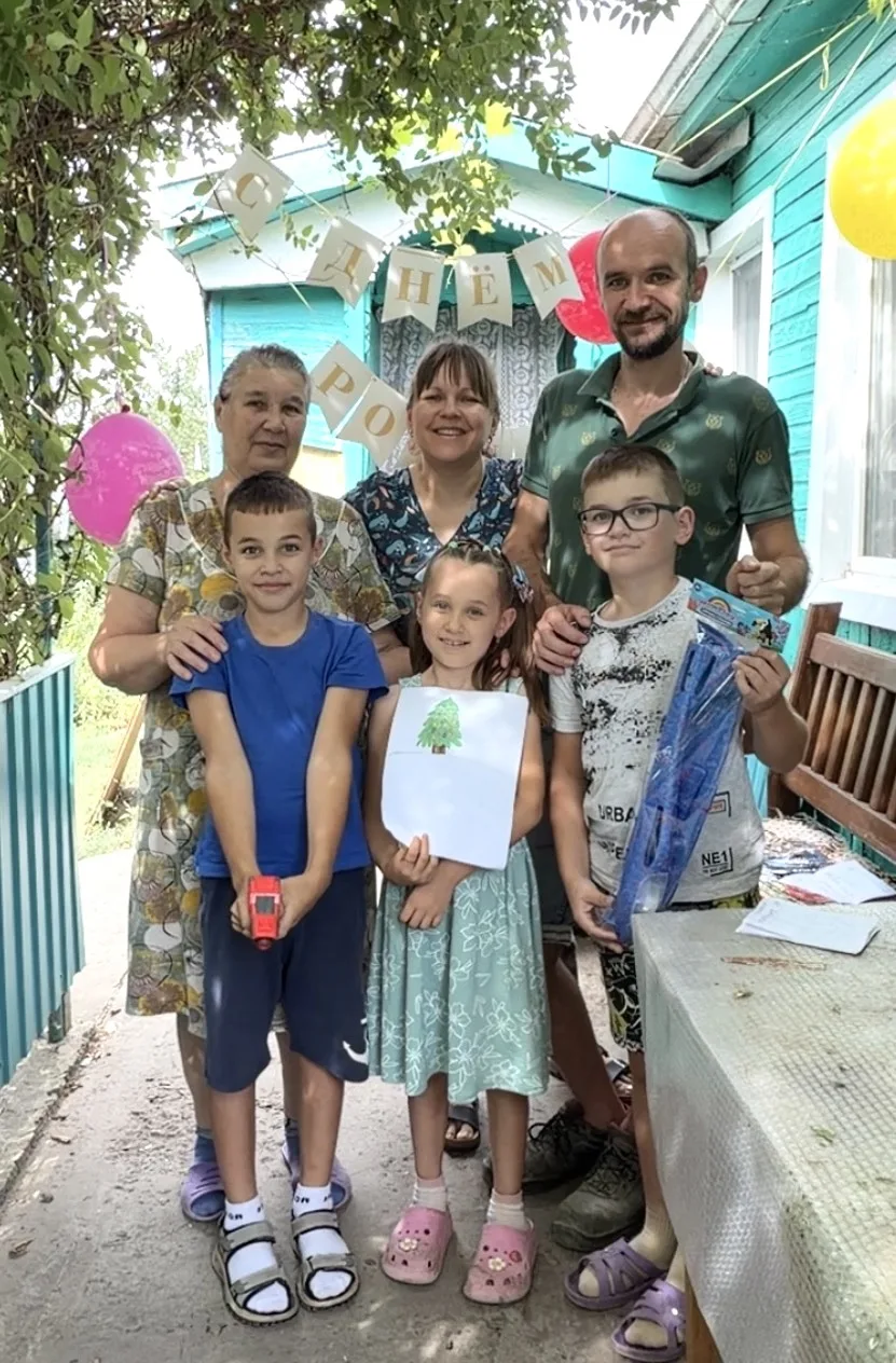 🥳🥳🥳🥳квест устроили, подарки дарим от каждого из семьи. Бабушки дарят 💰, дети покуп...