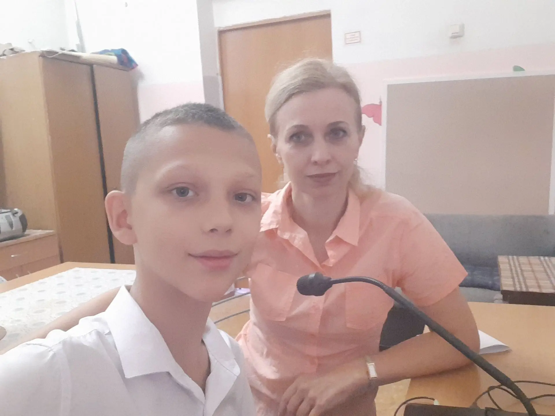 Сегодня 📻🎙школьное радио "5-fm"возобновило работу после летних каникул. Состоялся пер...
