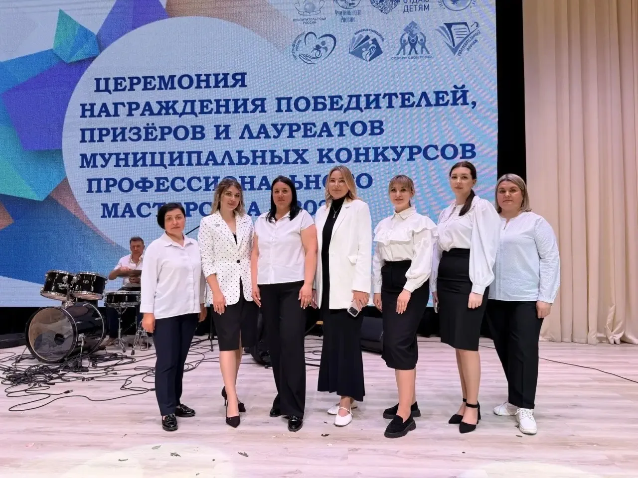 🎉 Сегодня в стенах МАОУ «ЦО №1 Академии знаний» имени Н.П. Шевченко» прошла торжествен...