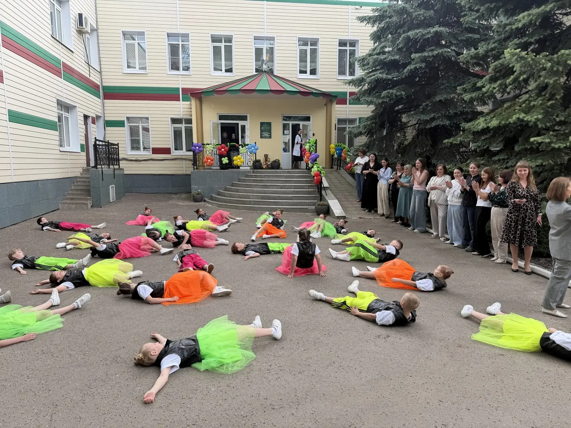 Завершились праздничные дни, посвящённые Международному дню защиты детей большим концер...